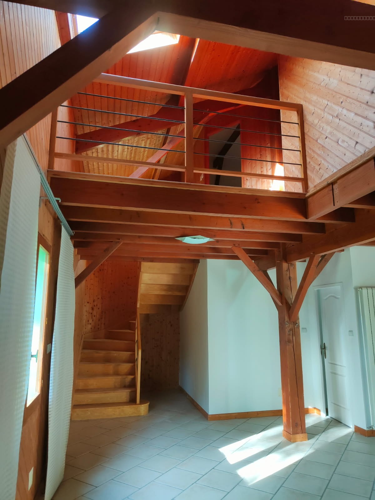 Maison - Chalet en bois de 155m2 avec 4 chambres  à Puycornet — photo 5
