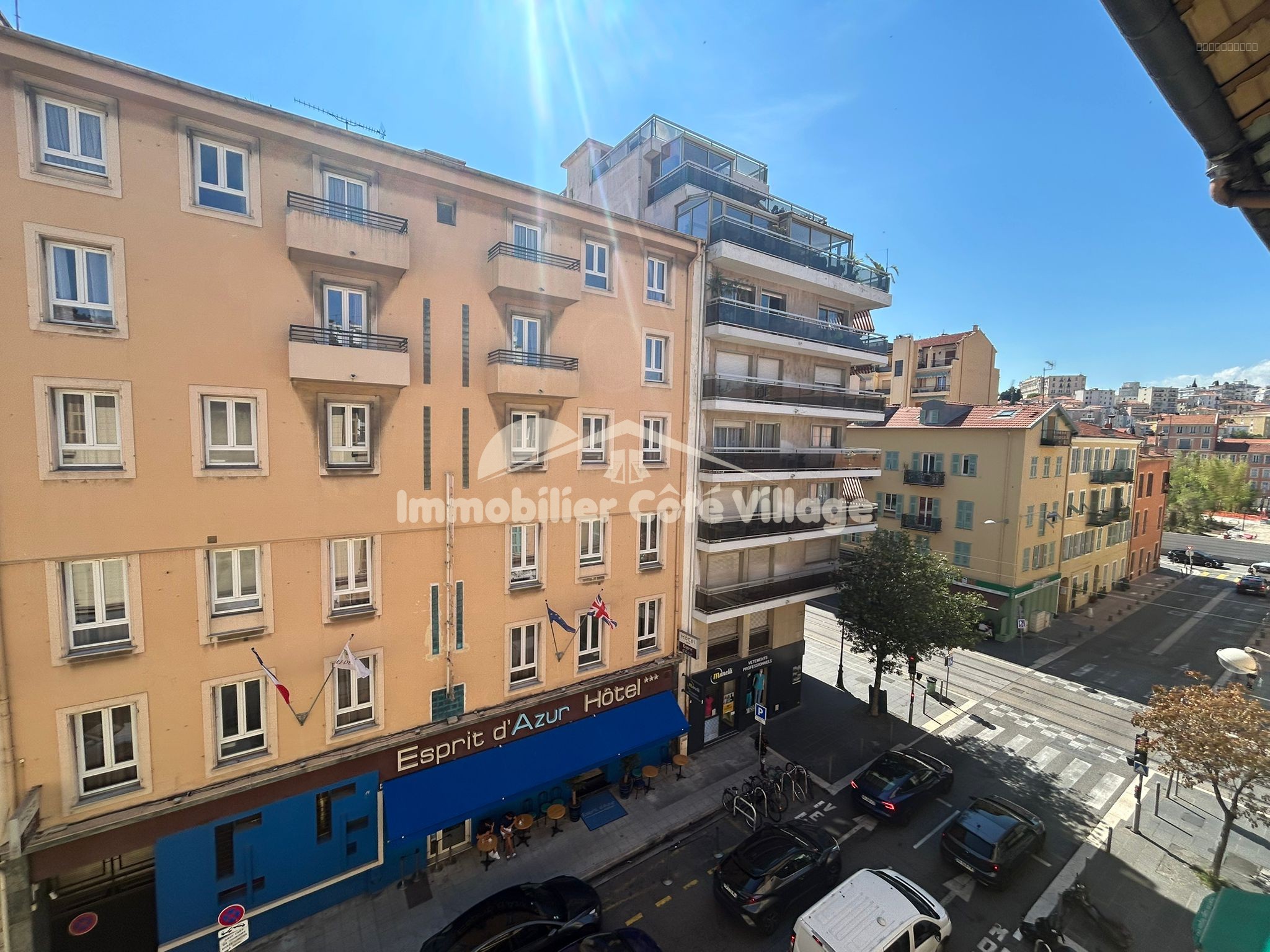 Angle BARBERIS REPUBLIQUE Rare! 3P 72m2 - Dernier étage, cave — photo 11
