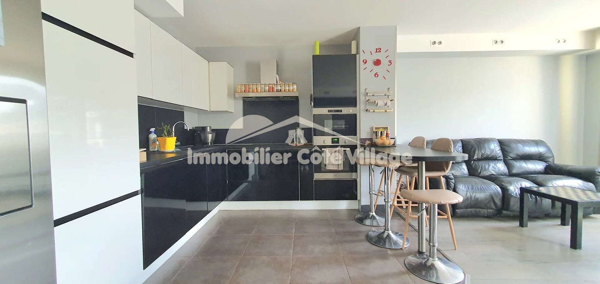 À Vendre   Appartement 5 Pièces 100 m2 avec Garage et Cave   Drap La Condamine — photo 2