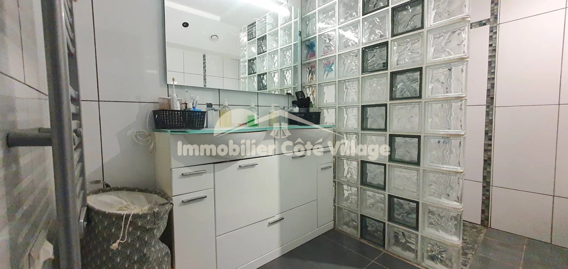 À Vendre   Appartement 5 Pièces 100 m2 avec Garage et Cave   Drap La Condamine — photo 8