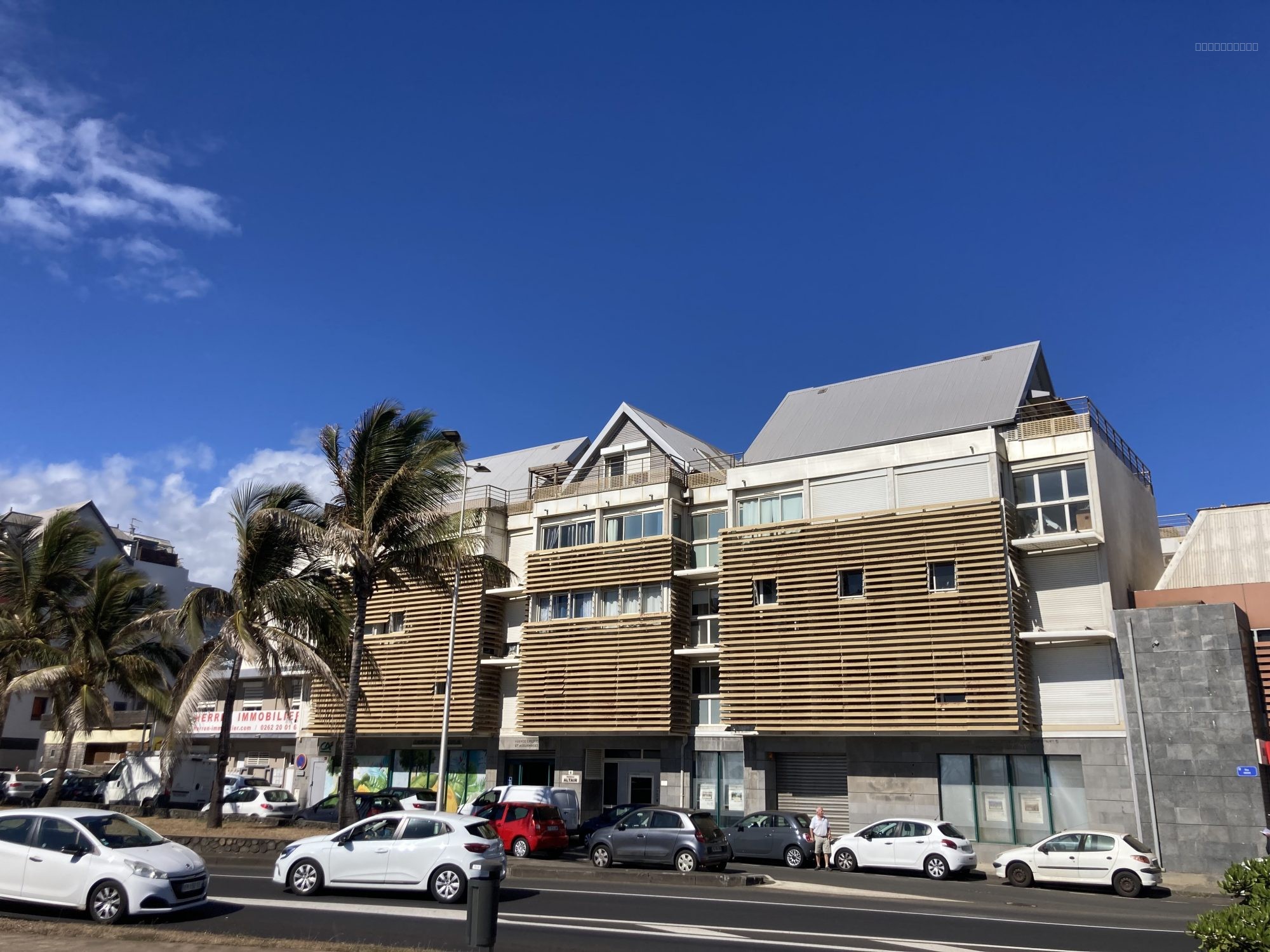 Duplex T7 160m2 - Saint Denis Centre Barachois — photo 5