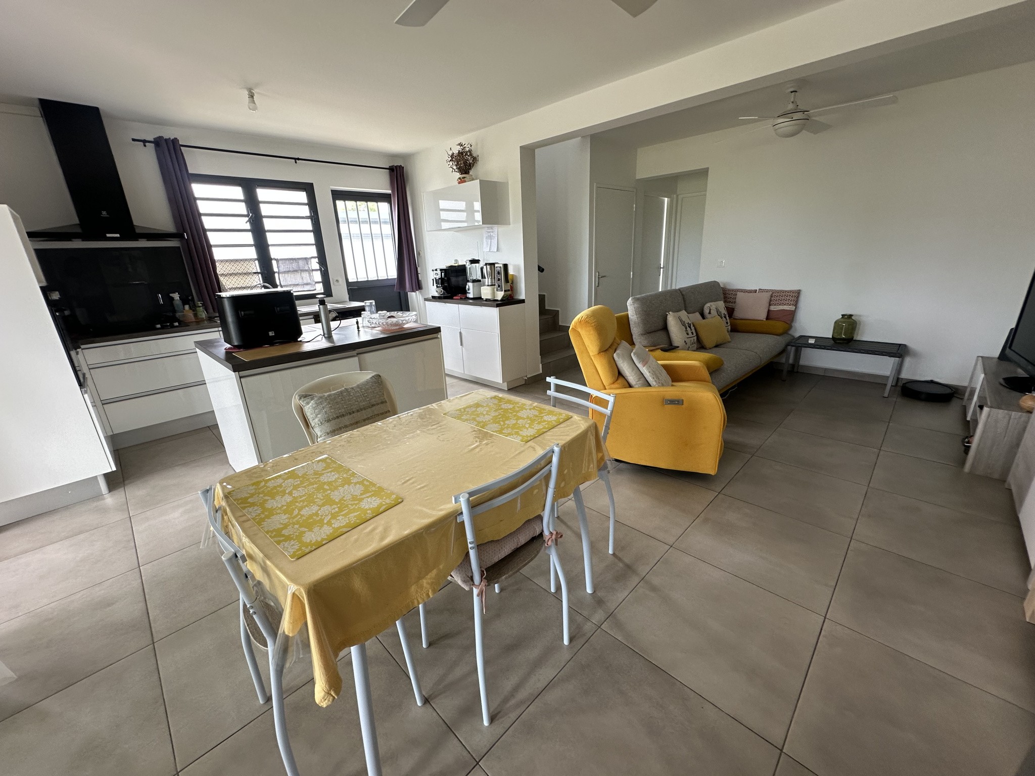 Maison familiale 4 pièces avec terrasse et parkings — photo 2