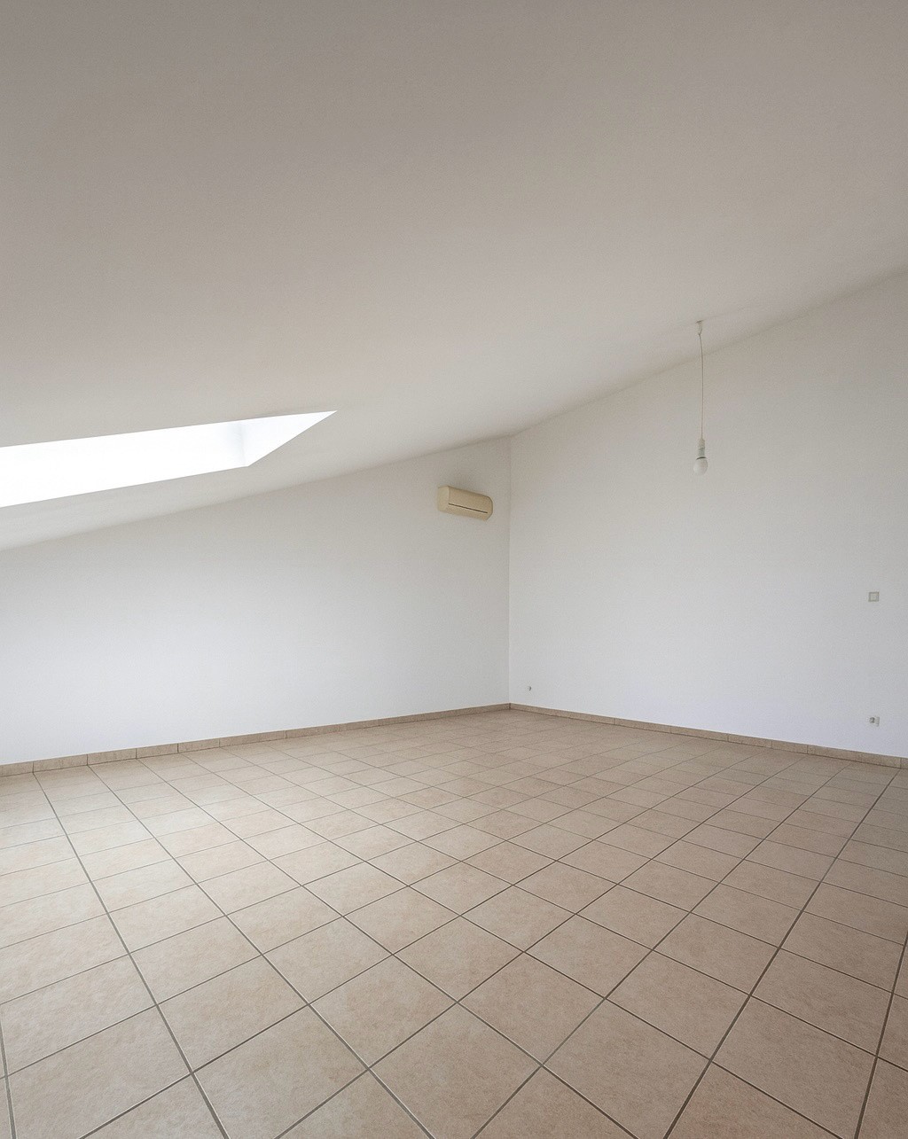 Saint Denis : Duplex 75m2 à 5min à pied du centre — photo 4