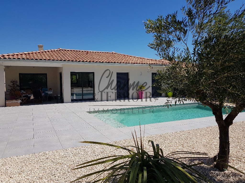 Villa contemporaine 130 m2 habitables avec piscine et dépendance, au calme non isolée, entre Uzès et Barjac. — photo 4