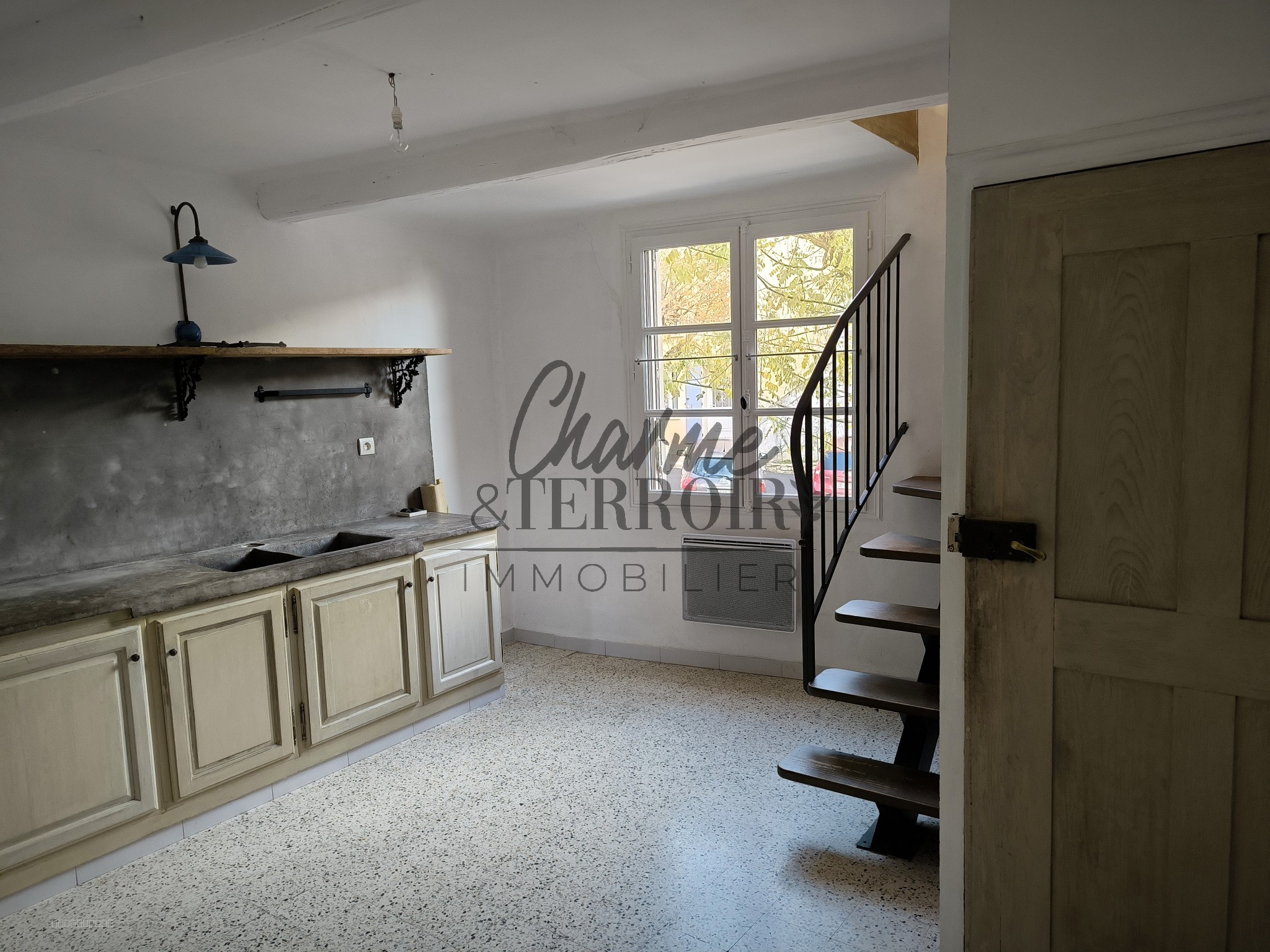 Maison de village St Quentin la Poterie — photo 6