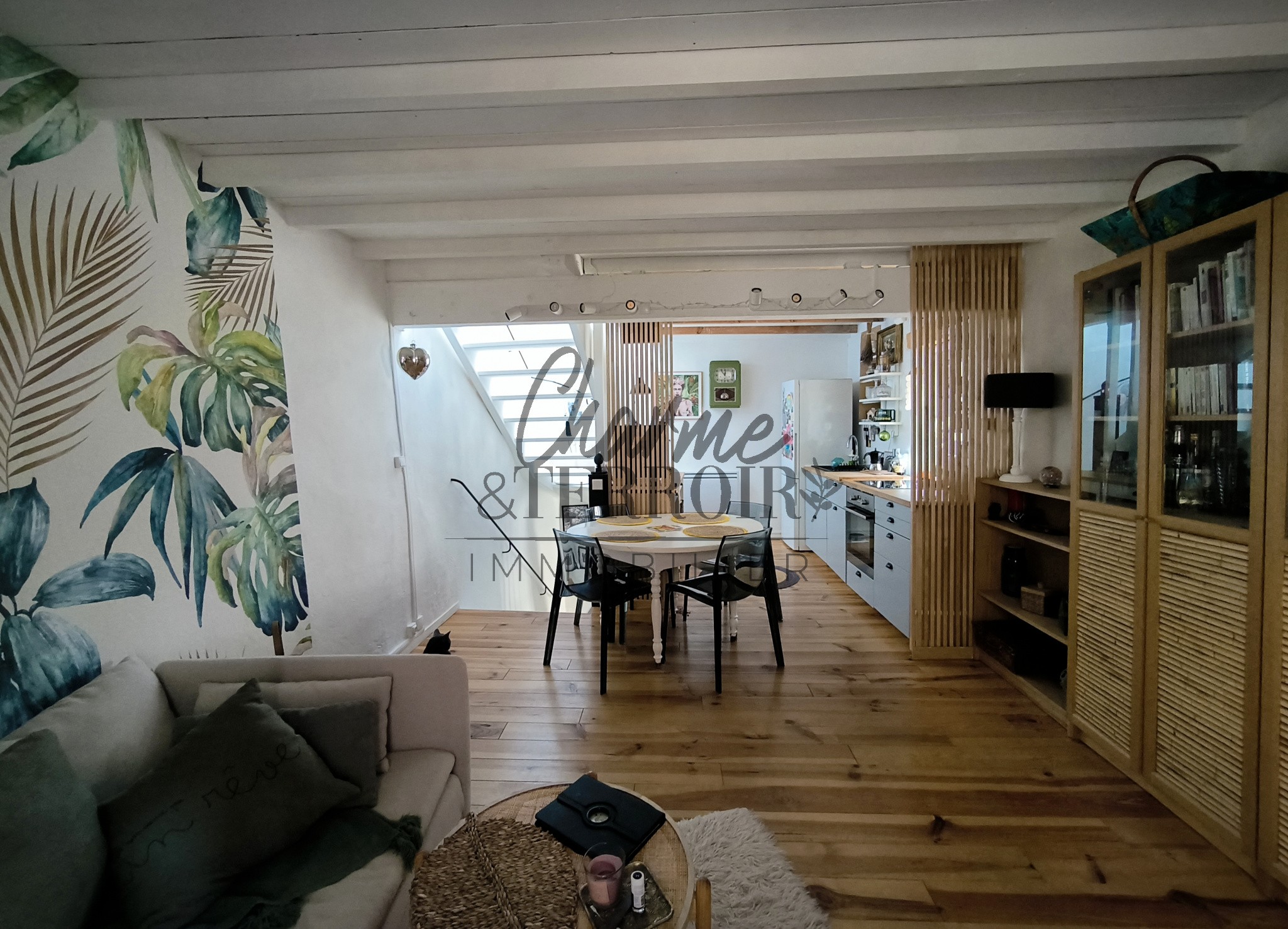 Saint-Quentin-La-Poterie, maison de village avec terrasse — photo 3