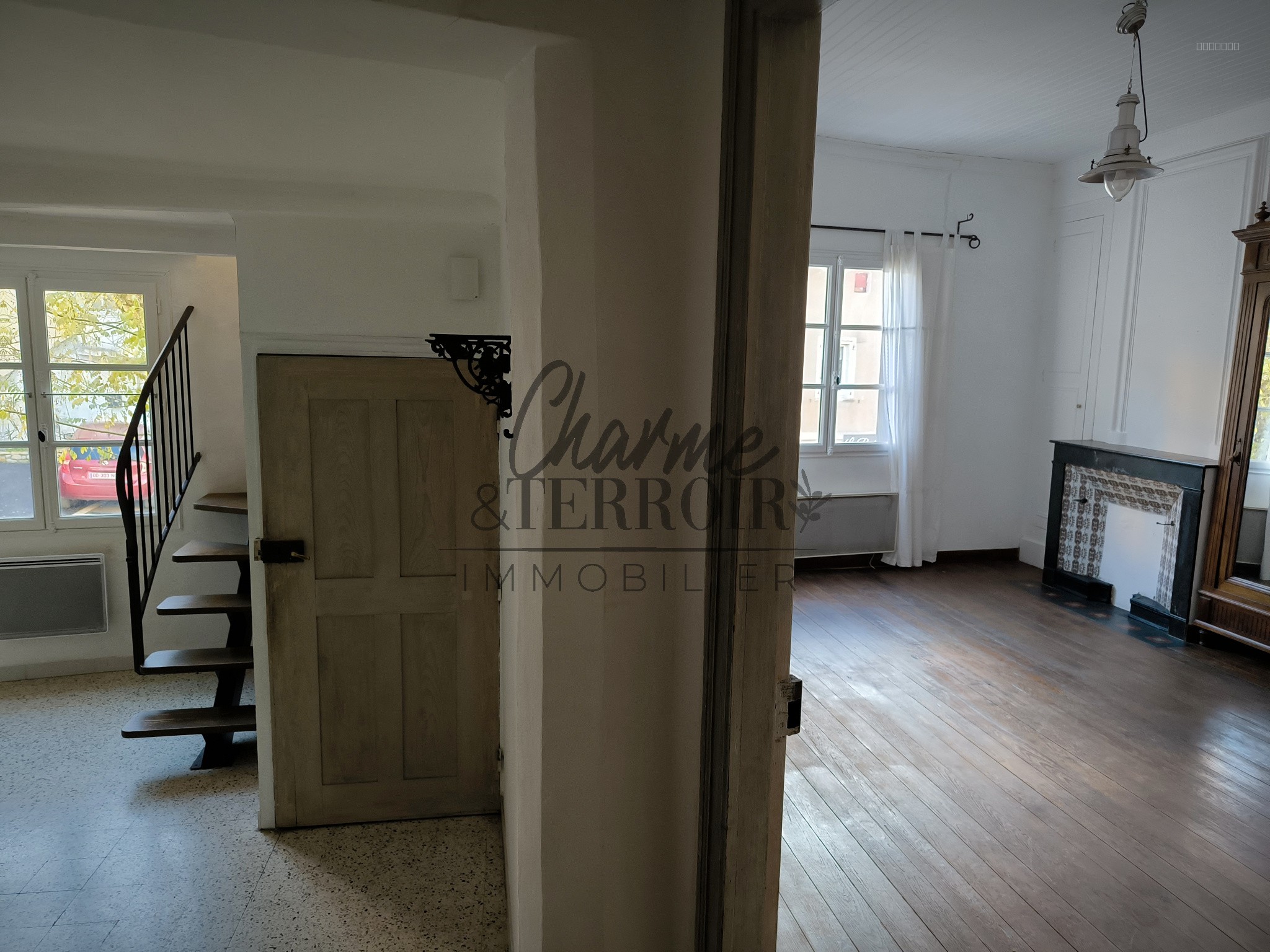 Maison de village St Quentin la Poterie — photo 7