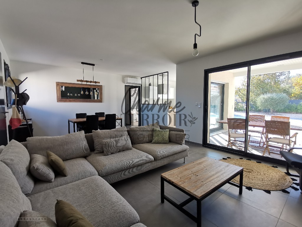 Villa contemporaine 130 m2 habitables avec piscine et dépendance, au calme non isolée, entre Uzès et Barjac. — photo 10