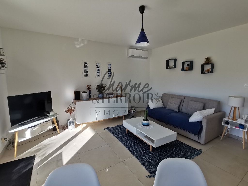Villa contemporaine 130 m2 habitables avec piscine et dépendance, au calme non isolée, entre Uzès et Barjac. — photo 9