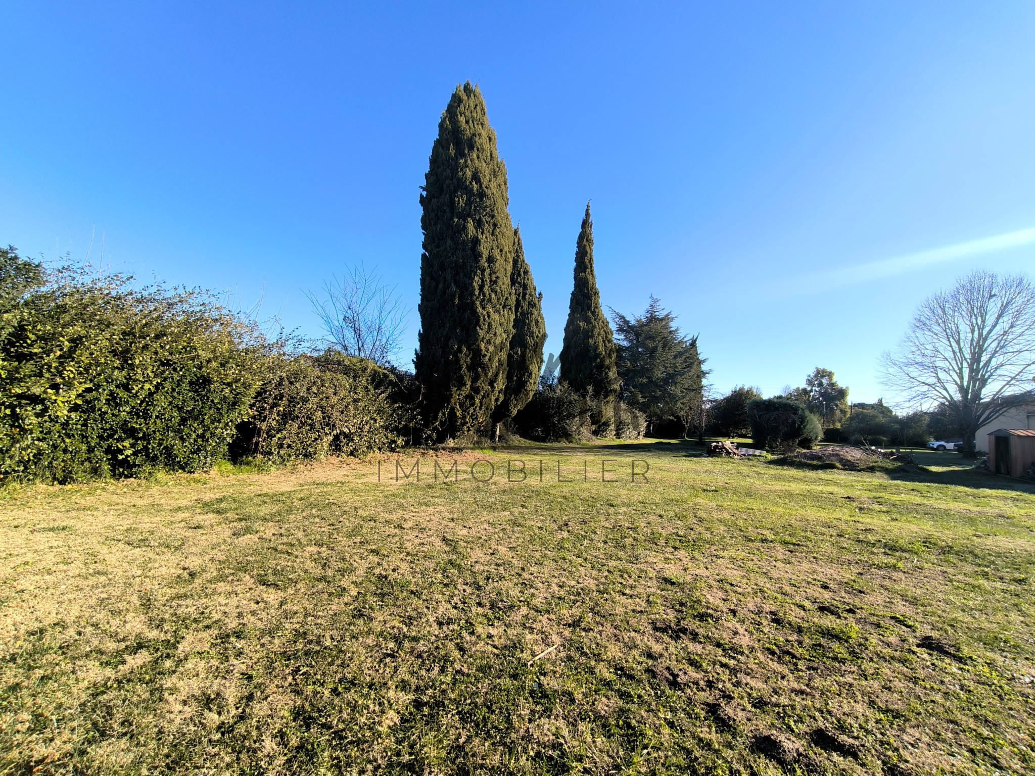 A St Quentin la Poterie beau terrain à bâtir de 1368m2 — photo 2