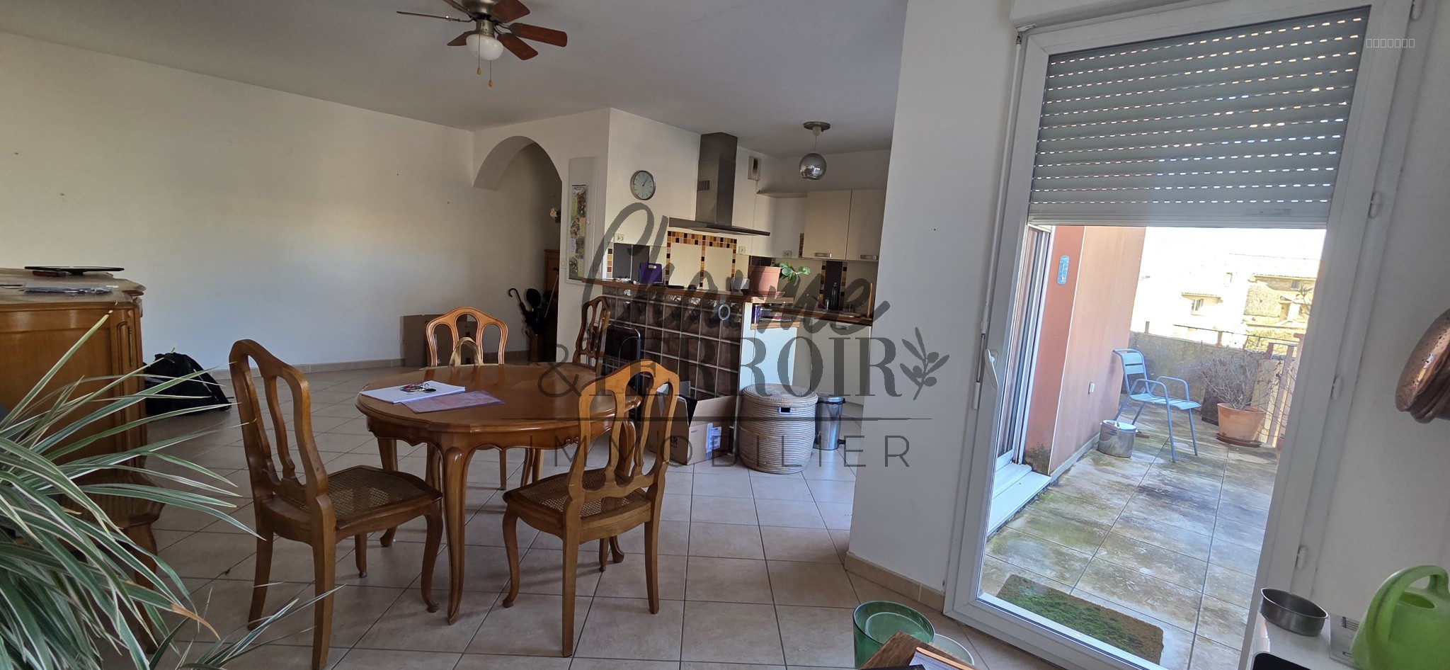 Centre ville UZES Appartement dans résidence de standing avec piscine — photo 9