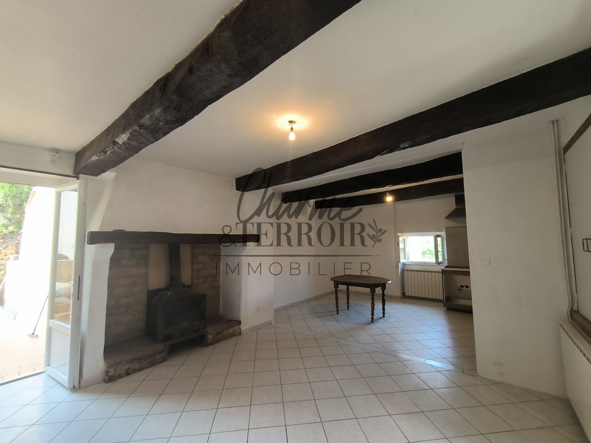 A 15 mn d'Uzès grande maison de village rénovée avec cour — photo 8