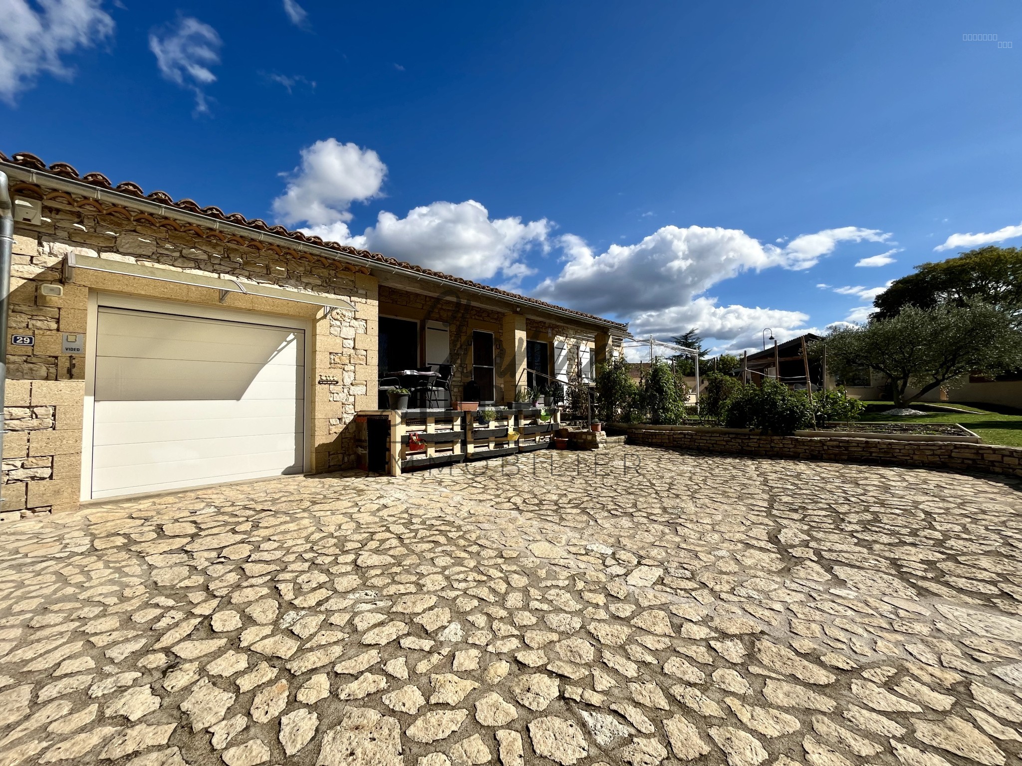 A quelques Km d'Uzès Villa de 170m2 avec piscine — photo 5