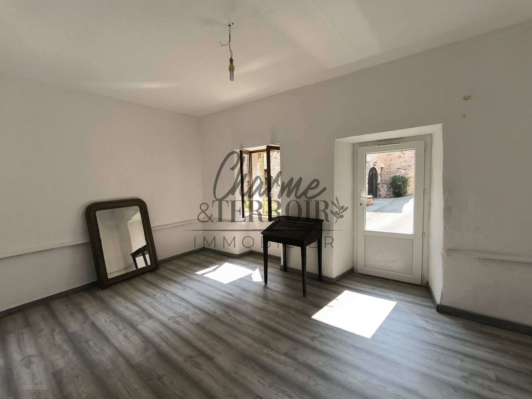 A 15 mn d'Uzès grande maison de village rénovée avec cour — photo 10