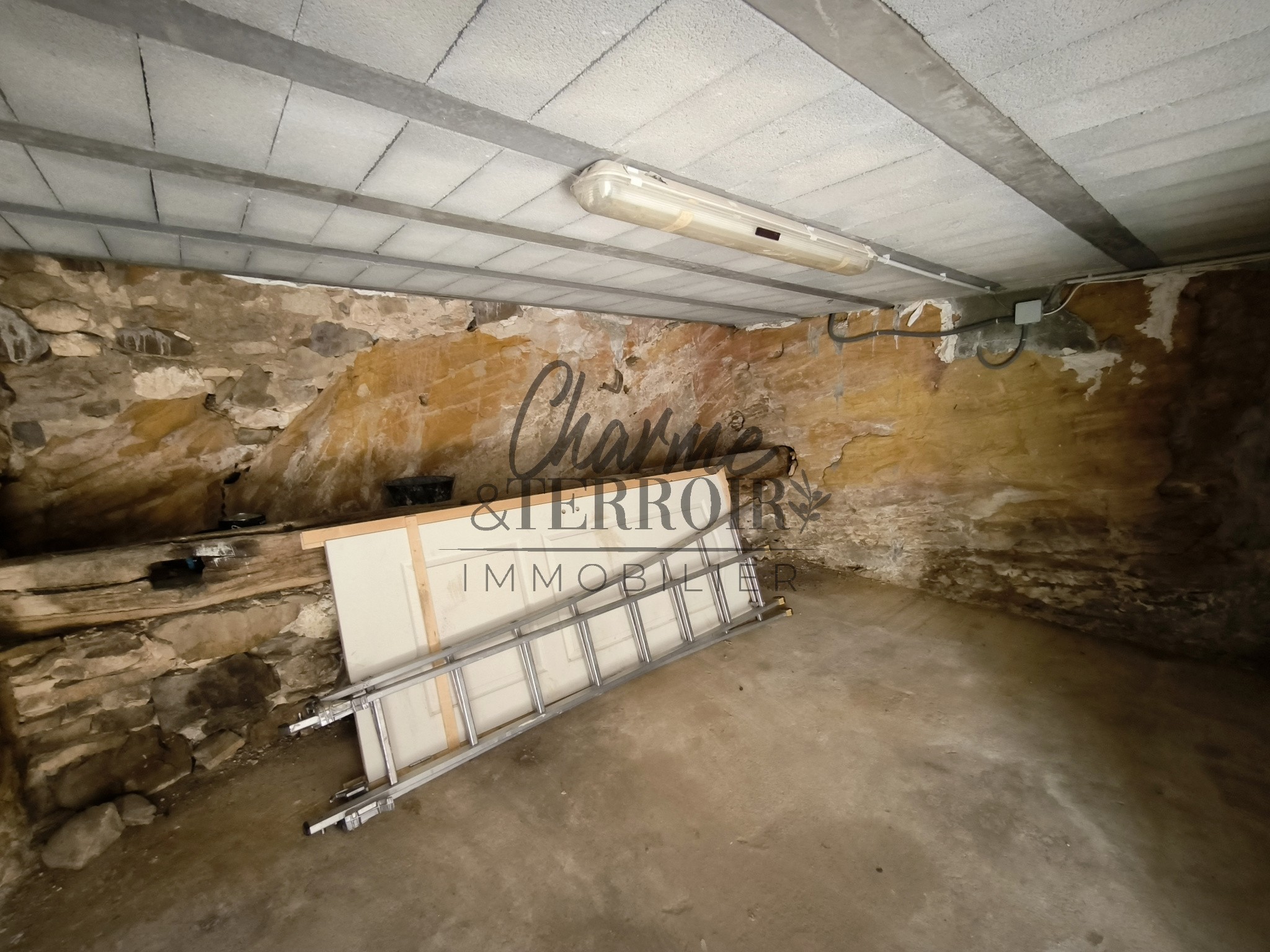 A 15 mn d'Uzès grande maison de village rénovée avec cour — photo 15