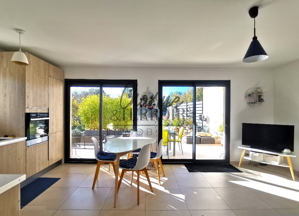 Villa contemporaine 130 m2 habitables avec piscine et dépendance, au calme non isolée, entre Uzès et Barjac. — photo 8