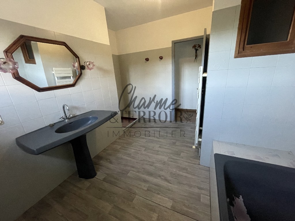 Maison traditionnelle, 150 m2 habitables, 3 chambres, sur 3000 m2 de jardin arboré avec dépendance à 15 mn d'U — photo 14