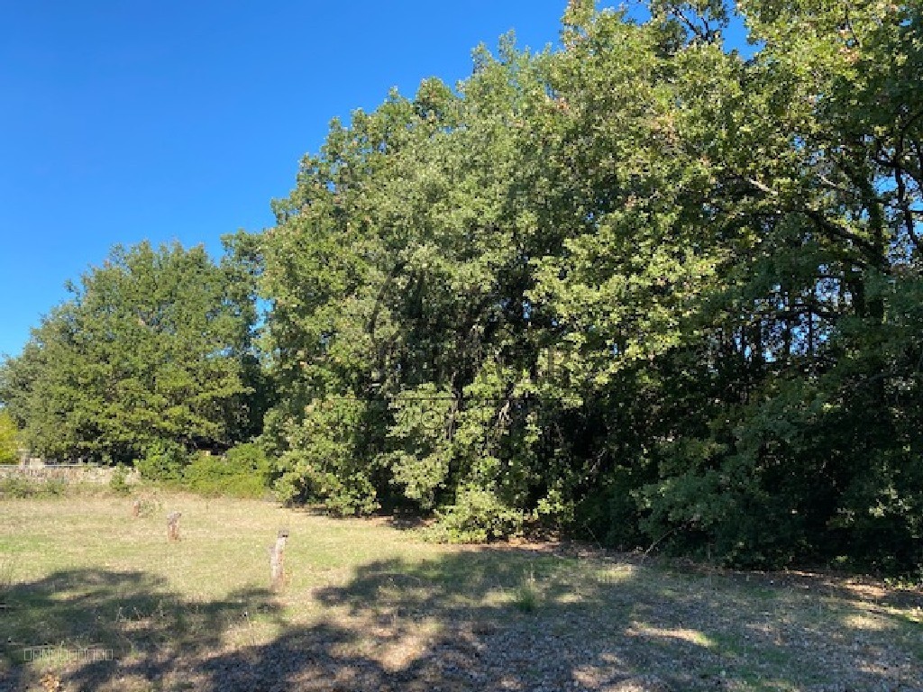 A 12 mn au nord d'Uzès Beau terrain à bâtir éligible au PTZ pour les primo accédants ! — photo 6