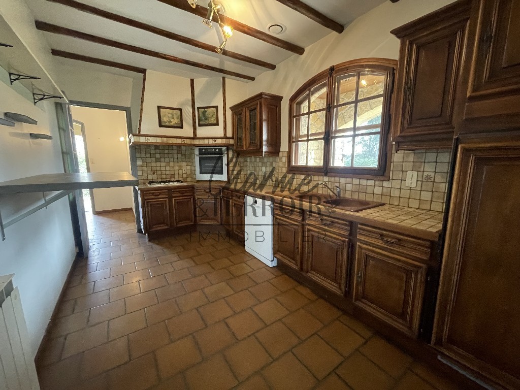 Maison traditionnelle, 150 m2 habitables, 3 chambres, sur 3000 m2 de jardin arboré avec dépendance à 15 mn d'U — photo 10
