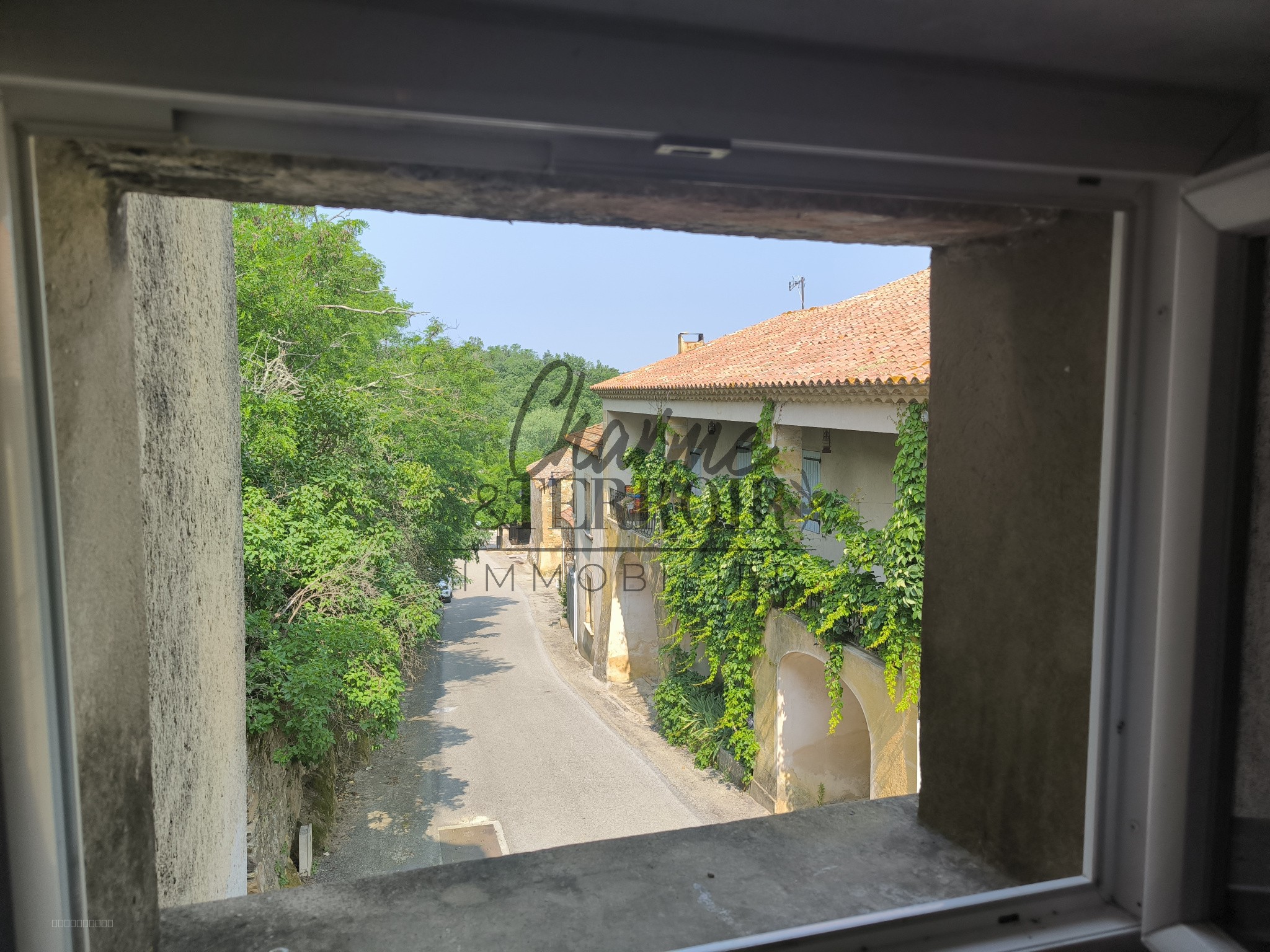 A 15 mn d'Uzès grande maison de village rénovée avec cour — photo 6