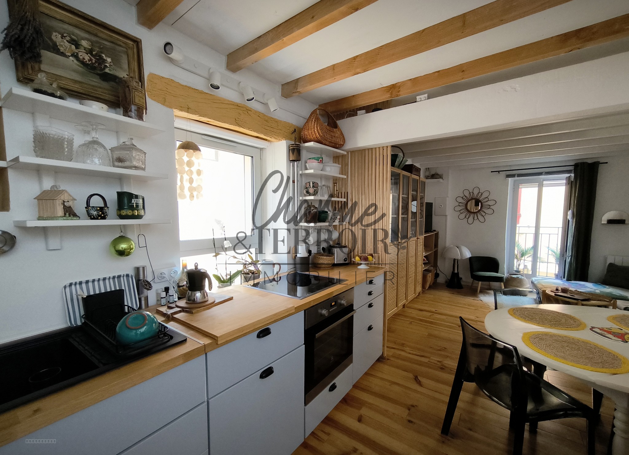 Saint-Quentin-La-Poterie, maison de village avec terrasse — photo 2