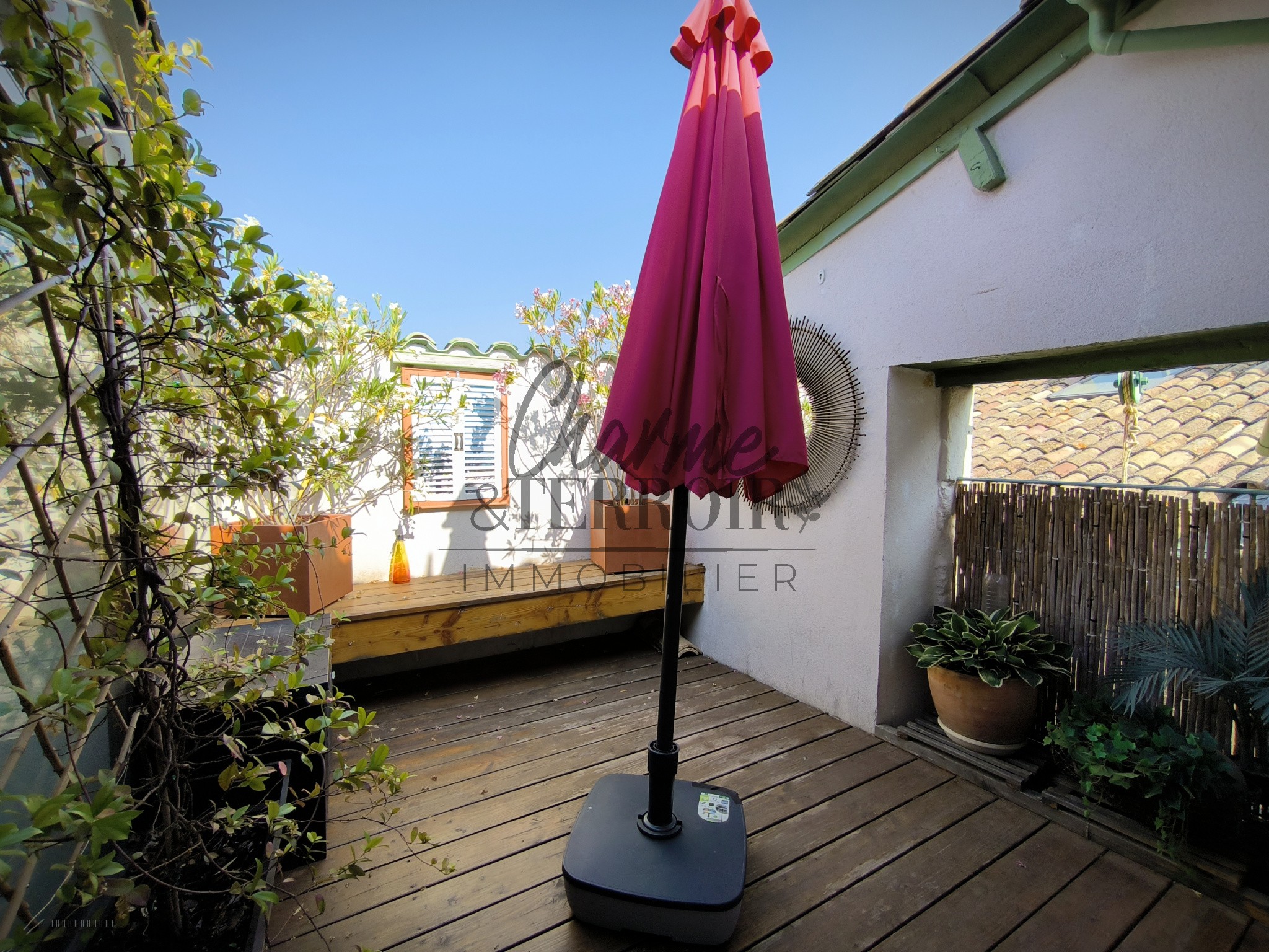 Saint-Quentin-La-Poterie, maison de village avec terrasse — photo 6