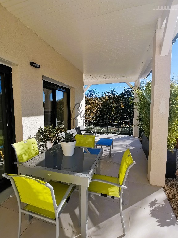 Villa contemporaine 130 m2 habitables avec piscine et dépendance, au calme non isolée, entre Uzès et Barjac. — photo 7