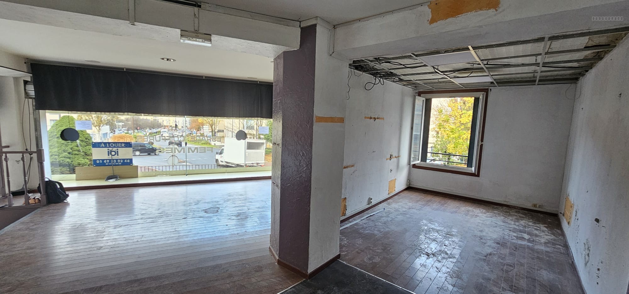 LOCAL COMMERCIAL - A LOUER - 90 M2 - IBI IMMOBILIER — photo 15