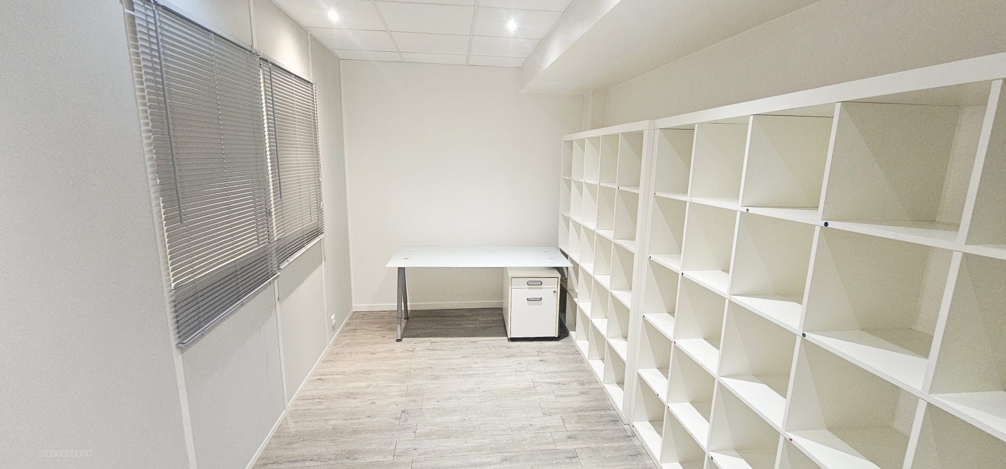 A VENDRE - BUREAUX - 155m2 - LA PLAINE SAINT DENIS — photo 14