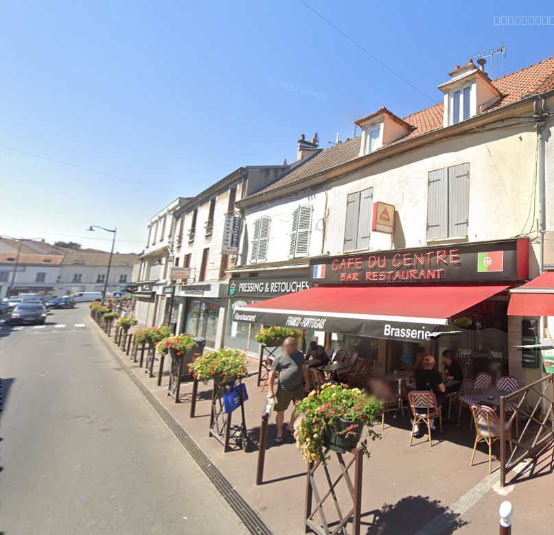EXCLUSIVITE - IMMEUBLE AVEC COMMERCE ET 2 APPARTEMENTS - 100 % LOUE - SARCELLES VILLAGE