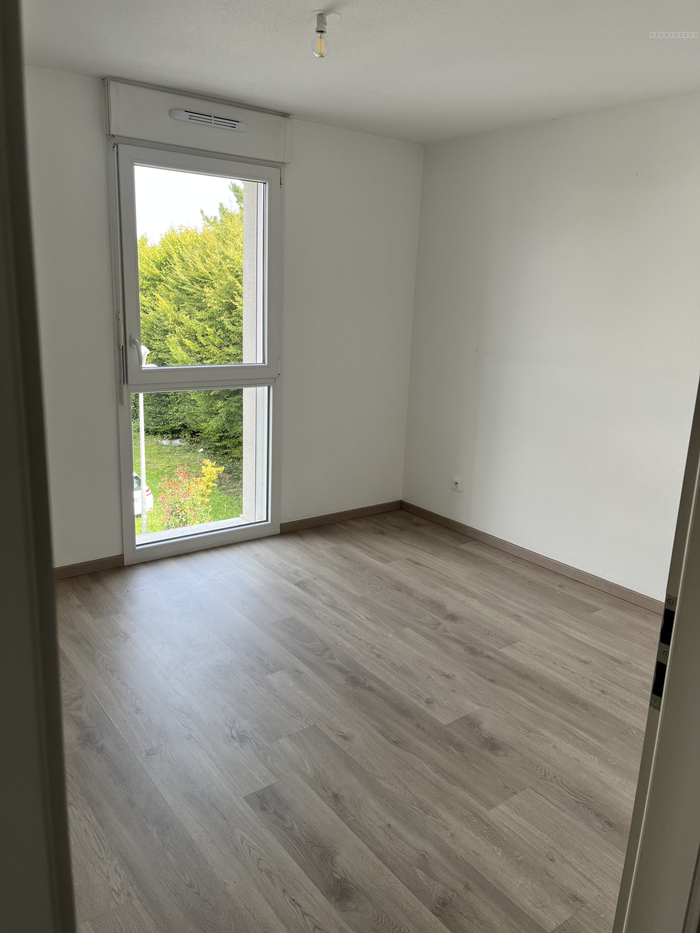 FEGERSHEIM 3p avec balcon garage ,parking , cave  et jardinet — photo 5
