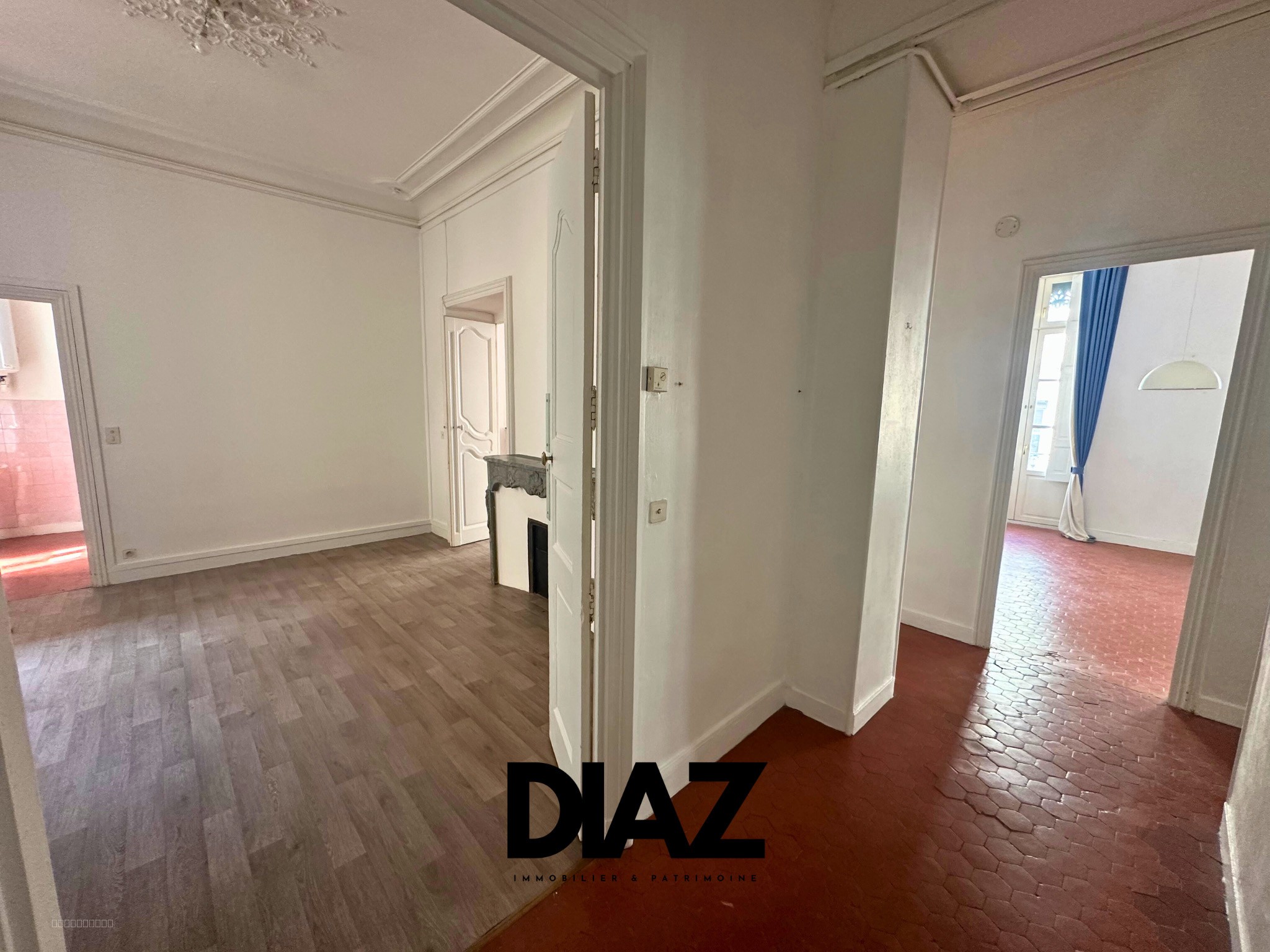 Appartement T5   142 m2   R+1 — photo 10
