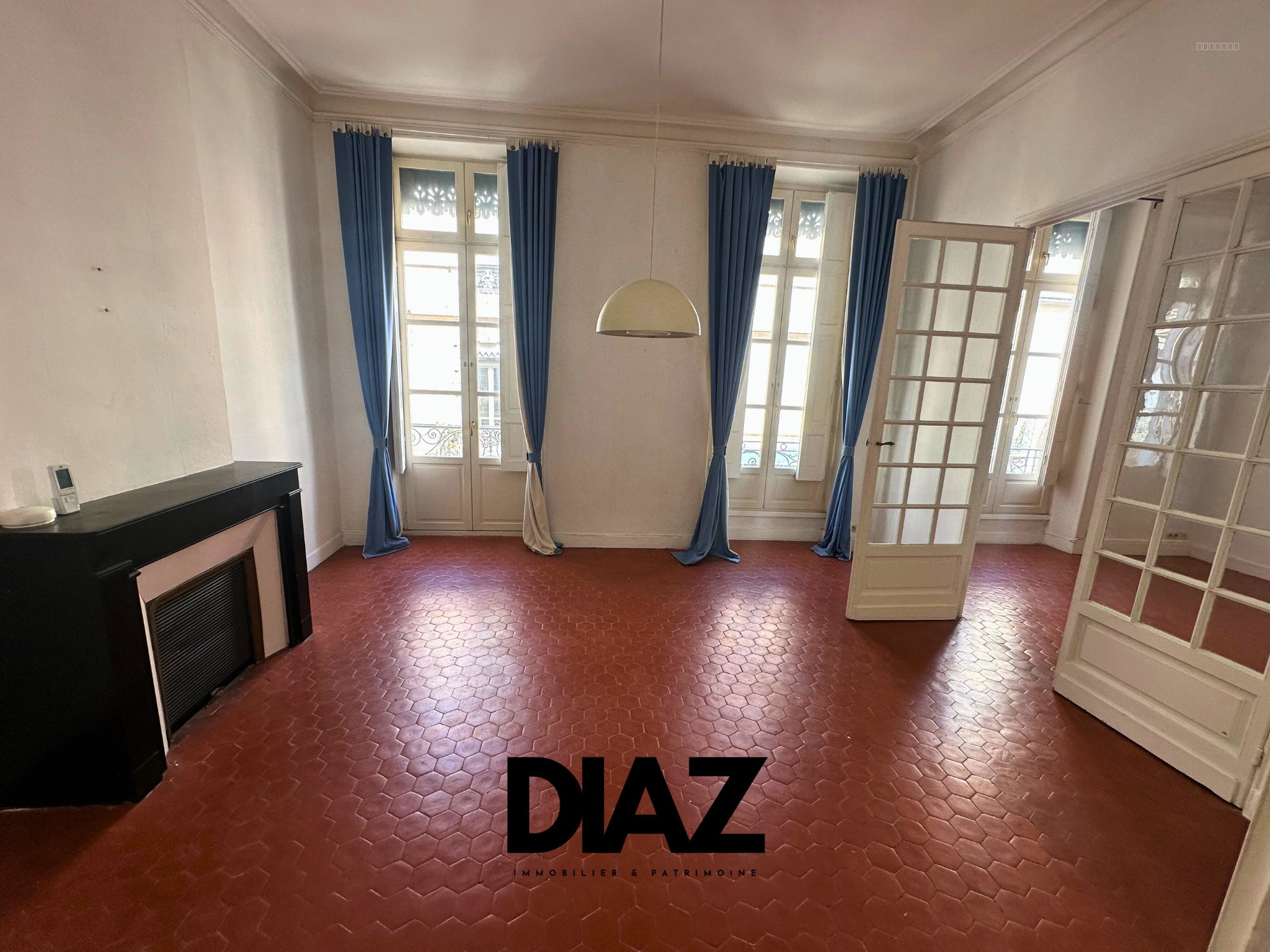 Appartement T5   142 m2   R+1 — photo 3