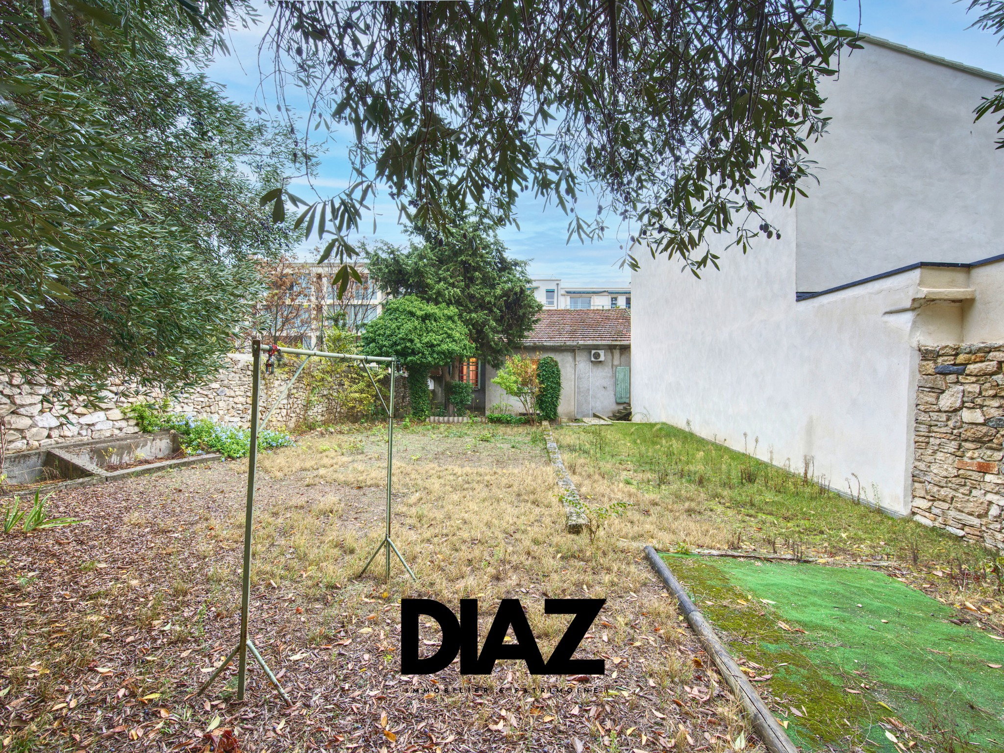 MAISON - QUAI DE LA FONTAINE — photo 3