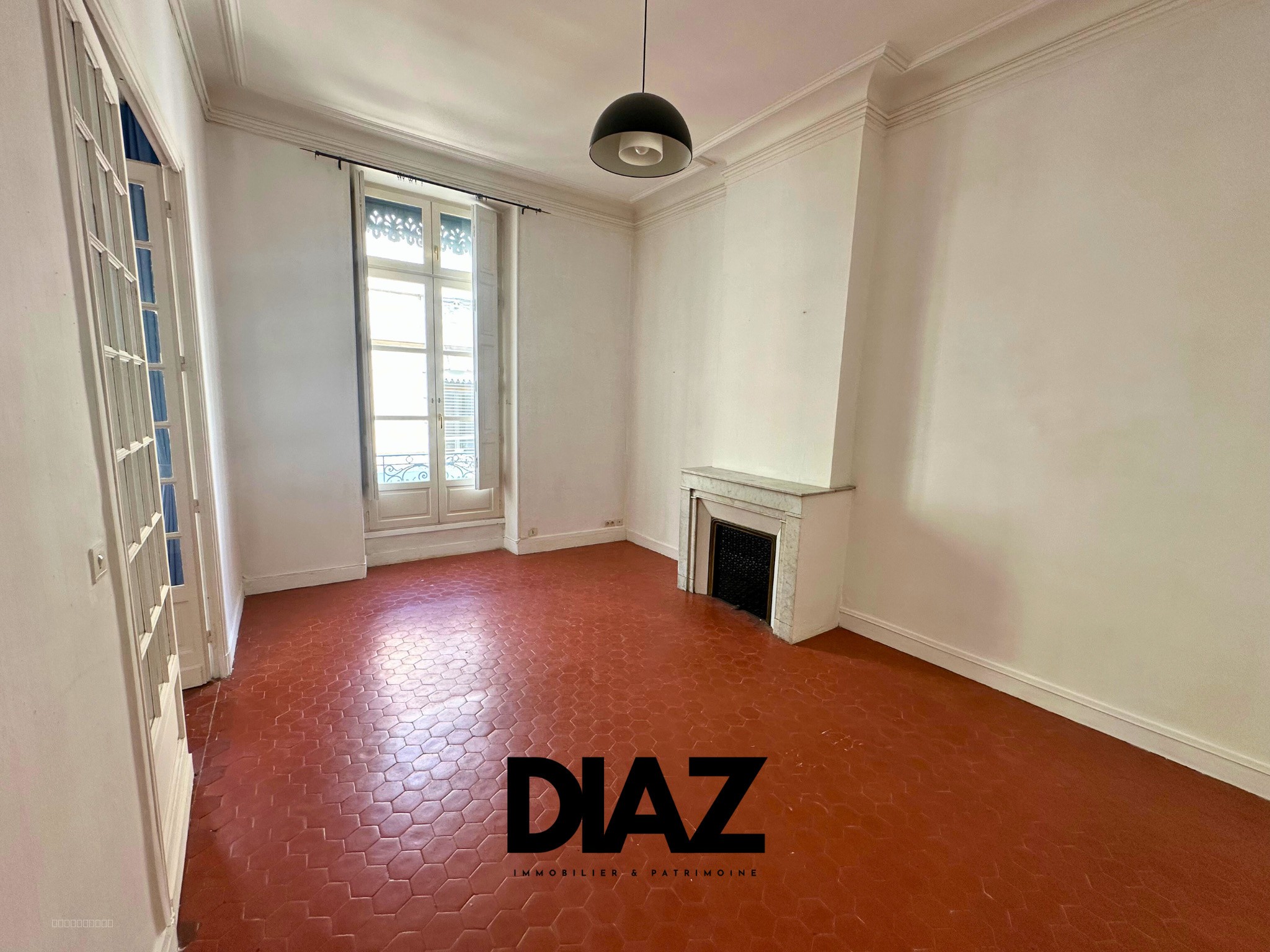 Appartement T5   142 m2   R+1 — photo 6