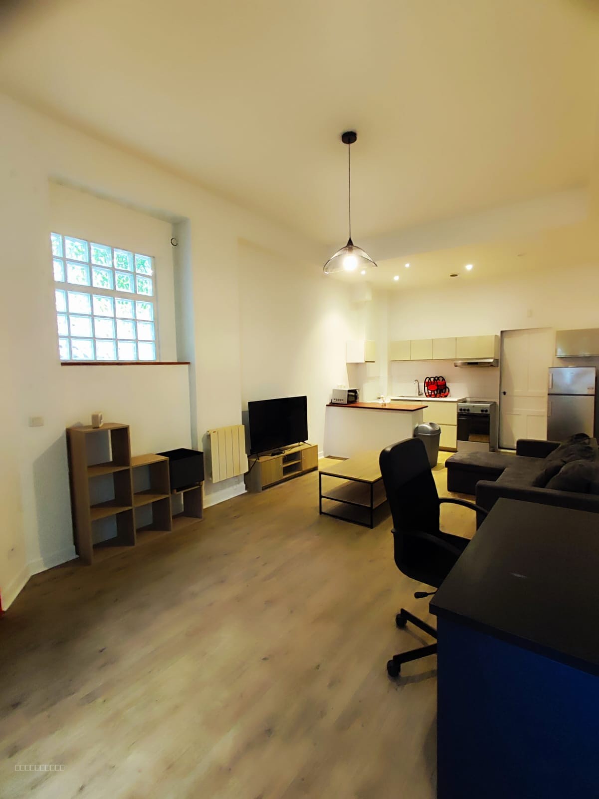 AULNAY SUD - Appartement F2 - 47 m2 - RDC - Cave — photo 2