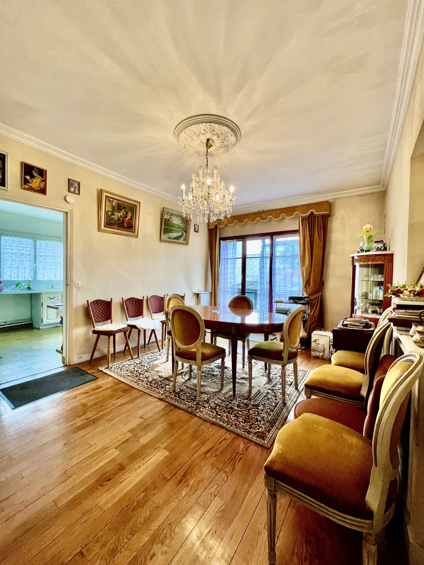 Drancy Paris Campagne Pavillon 7 pièces - 4 chambres - 130m2 - Terrain de 459 m2 - Sous-sol total — photo 4