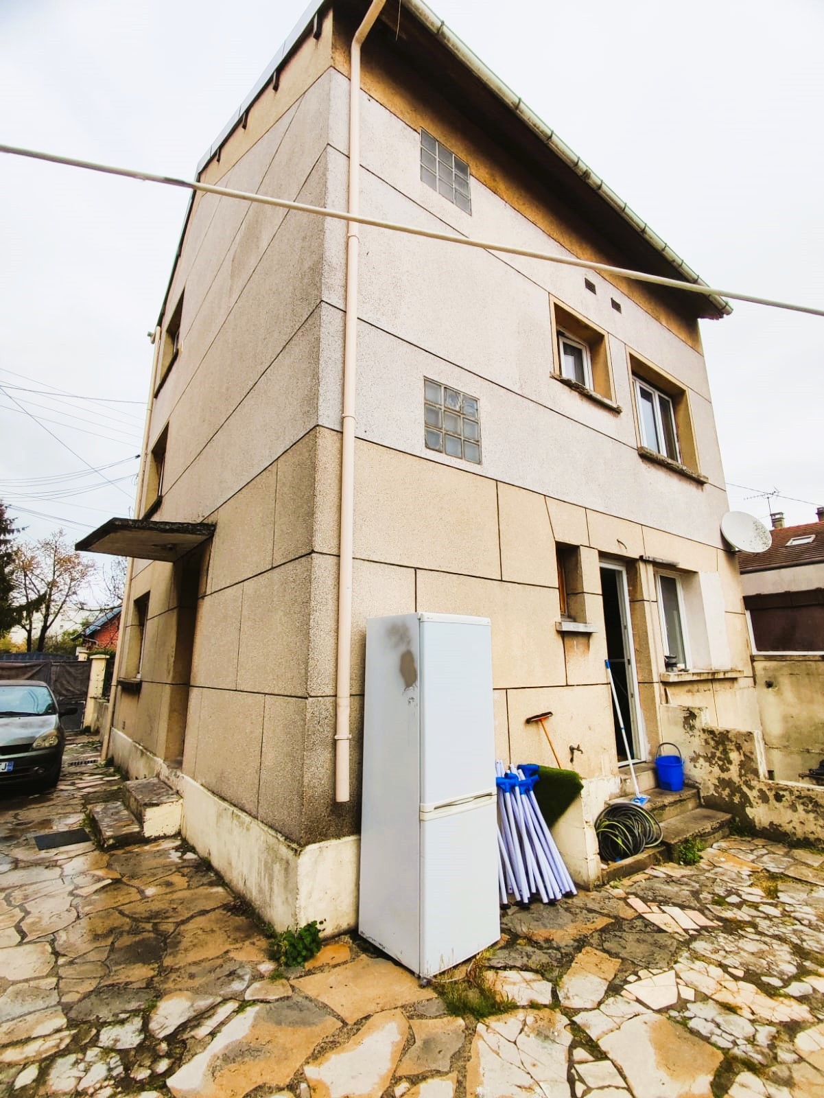 Idéal Grande Famille ! LE BLANC-MESNIL GARE RER B- Maison sur 3 étages avec 6 chambres — photo 10