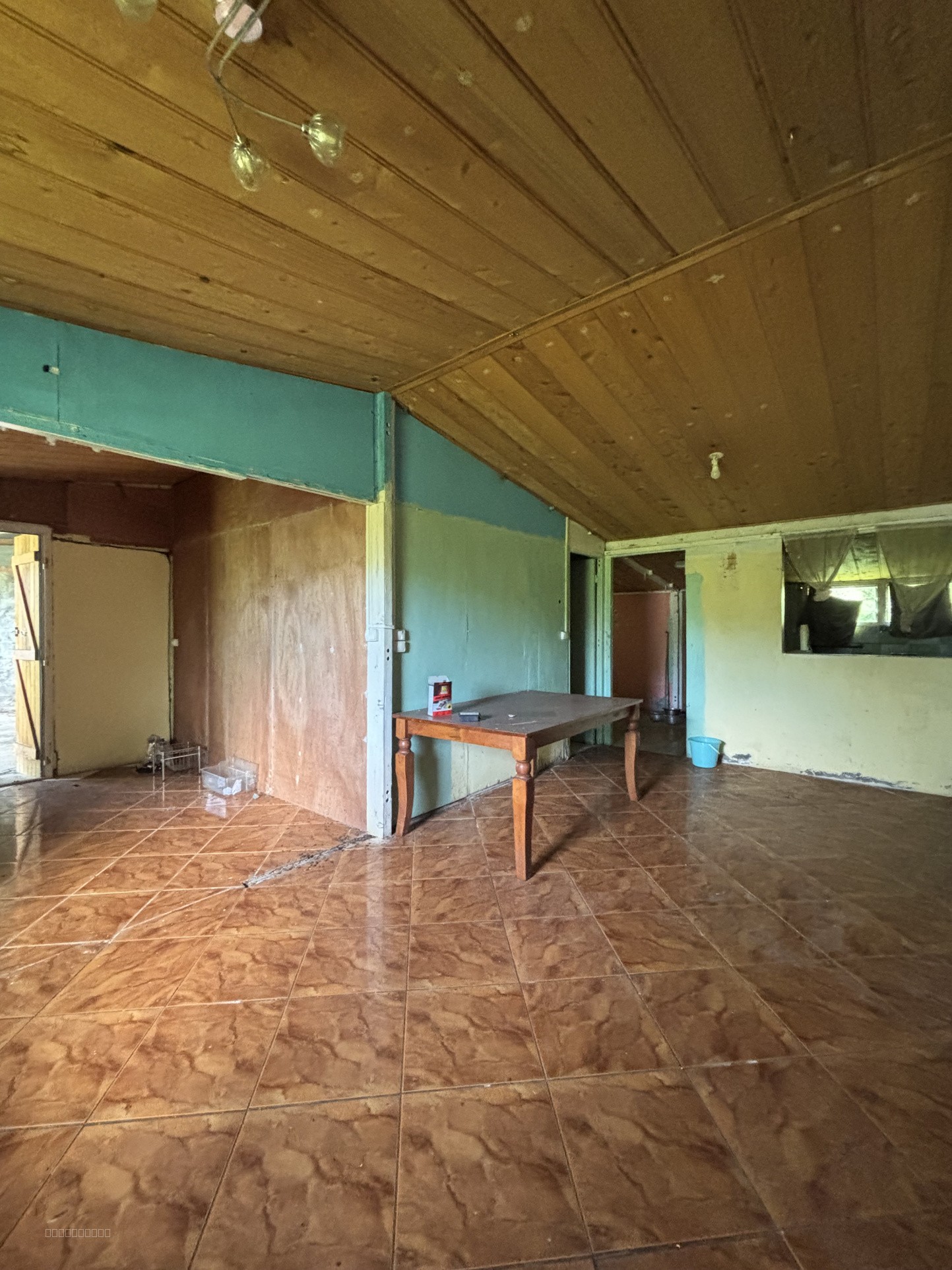 Maison à rénover - T5 - Ravine Creuse (St-André) — photo 2