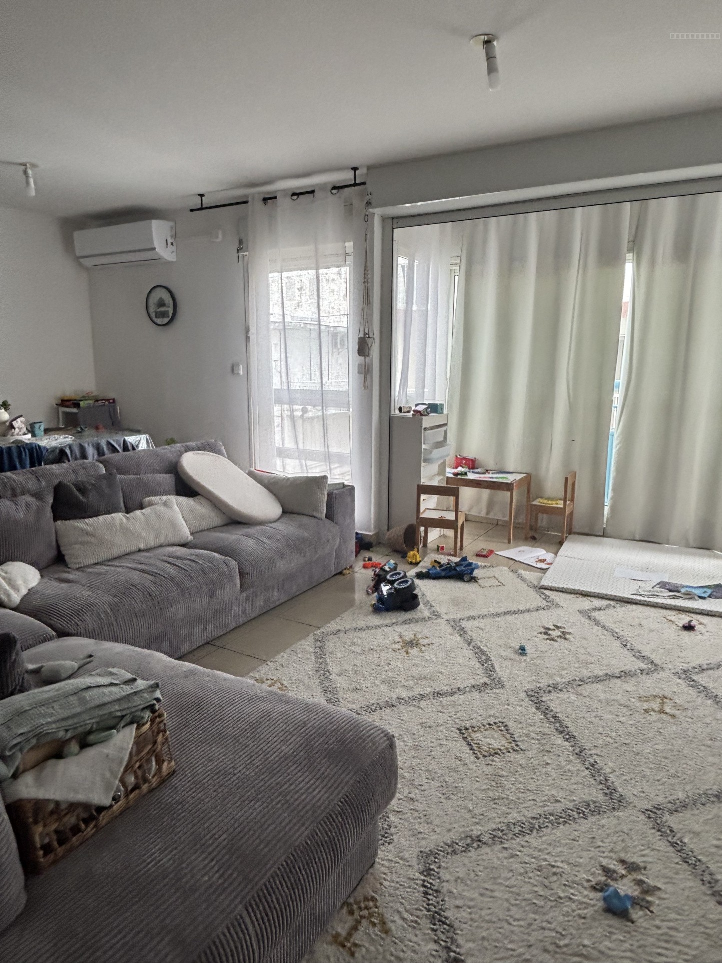 Grand appartement T3  à Saint-Denis — photo 3