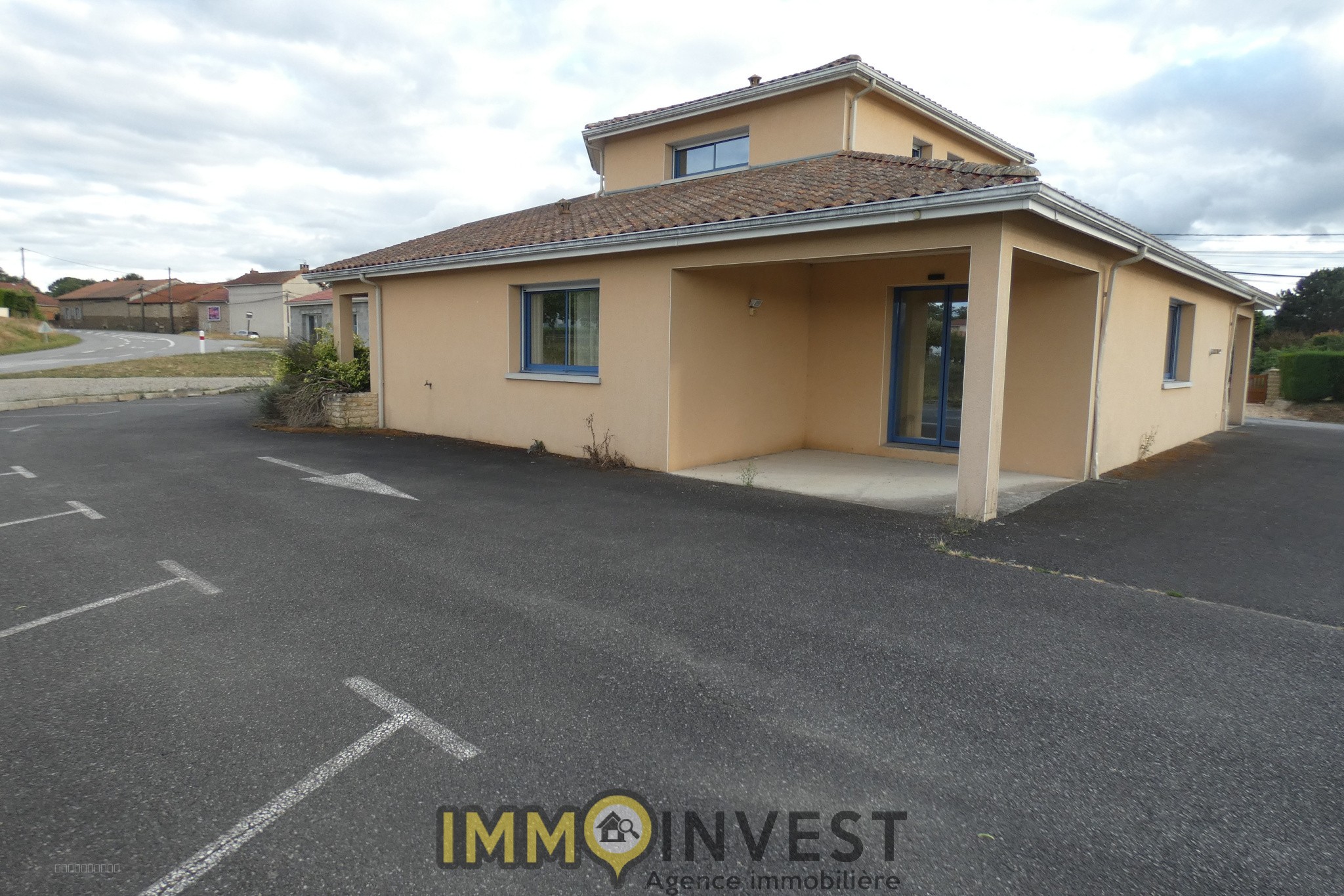 Bureaux , Local ou Maison — photo 8