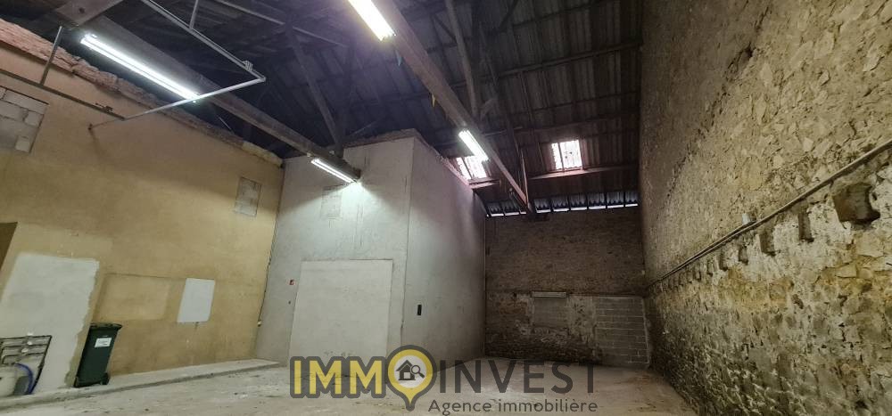Entrepôt + terrain constructible — photo 7