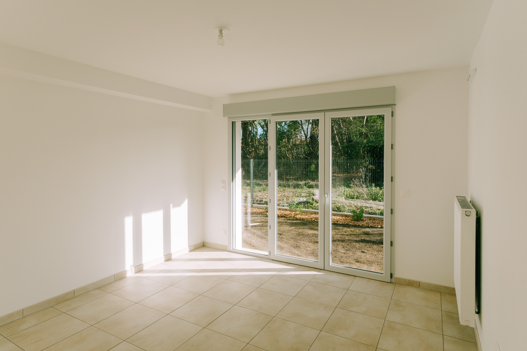 APPARTEMENT MEUBLE T4 EN RDC PROCHE CENTRE-VILLE ET GARE — photo 8