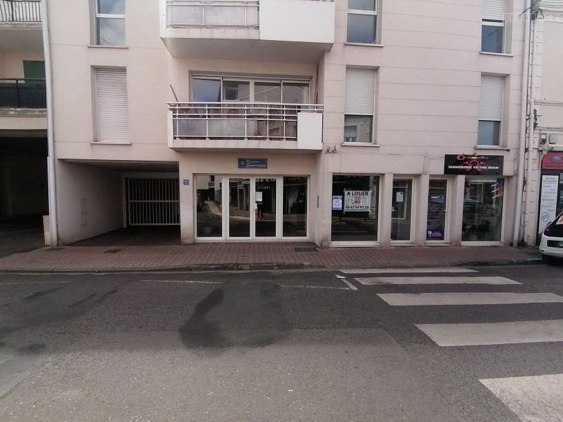 LOCAL COMMERCIAL HYPER CENTRE — photo 1