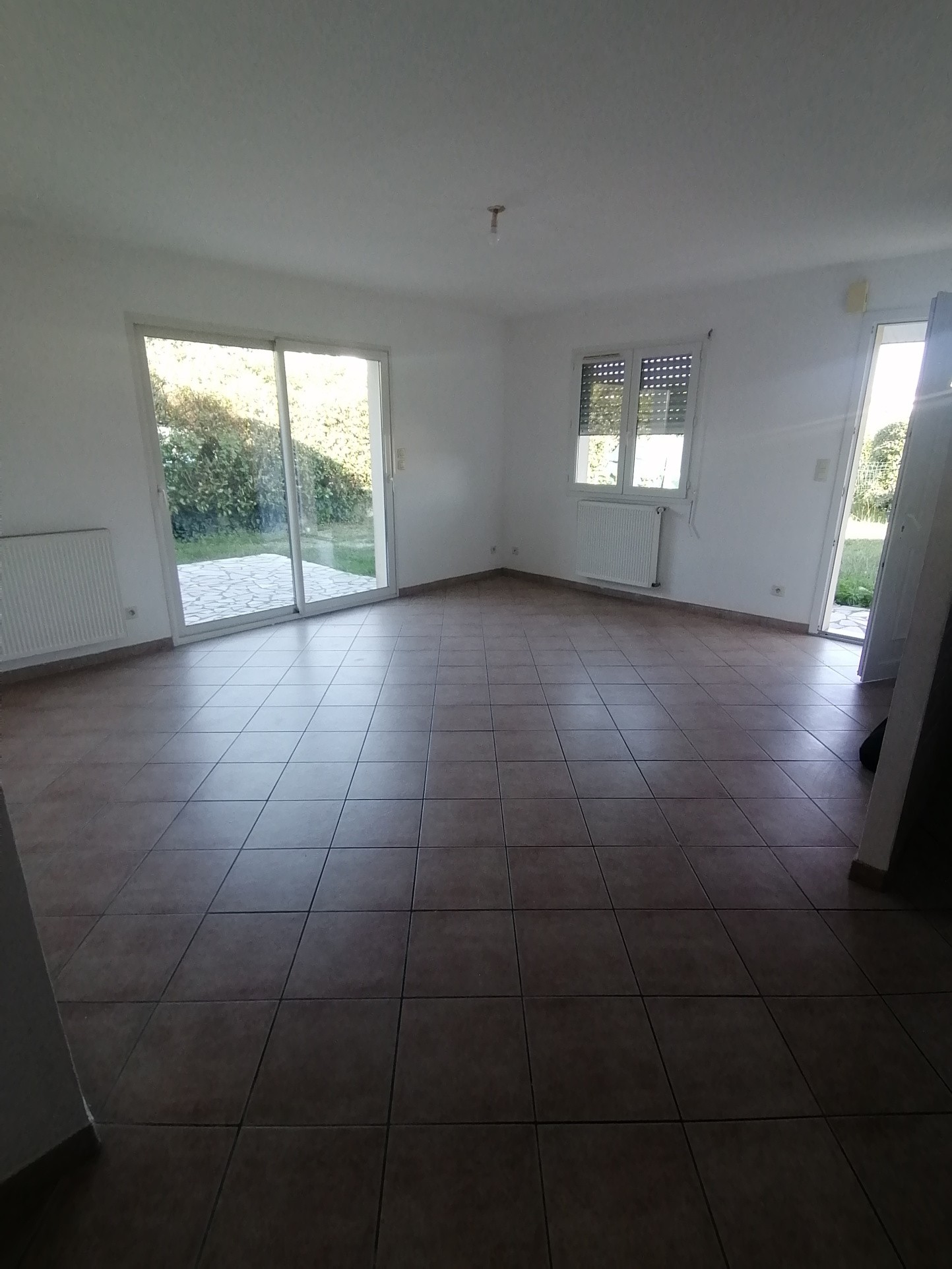 MAISON DE PLAIN PIED PROCHE DU LYCEE ET DES COMMERCES — photo 3