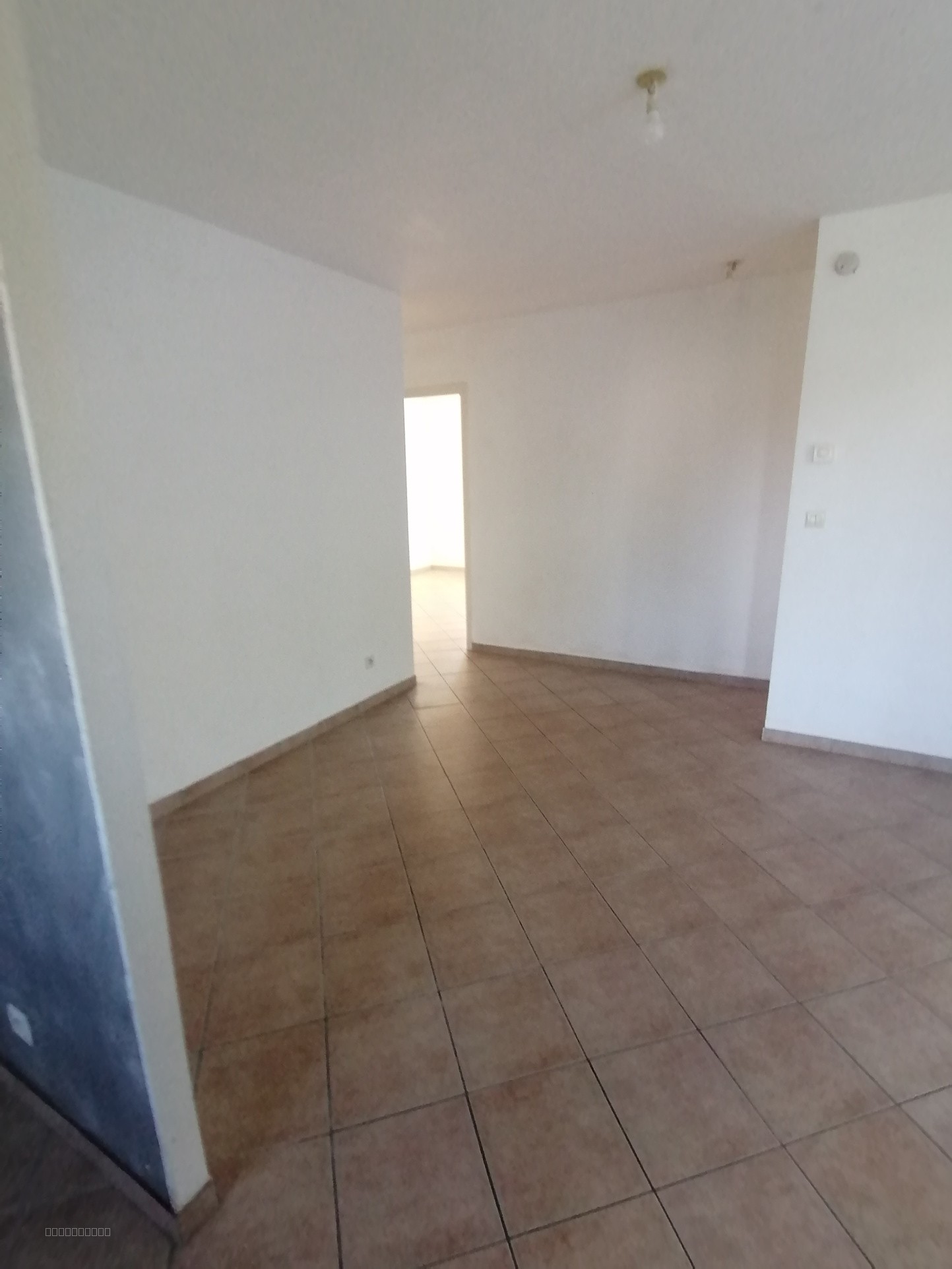 MAISON DE PLAIN PIED PROCHE DU LYCEE ET DES COMMERCES — photo 4