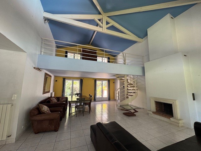 Superbe Villa T5 avec piscine, garages et annexe — photo 6