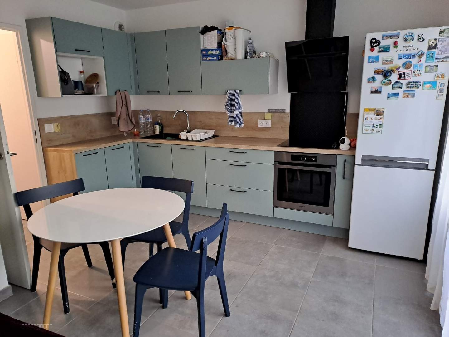 A LOUER UN APPARTEMENT RECENT AU 1ER ETAGE AVEC ASCESEUR — photo 2