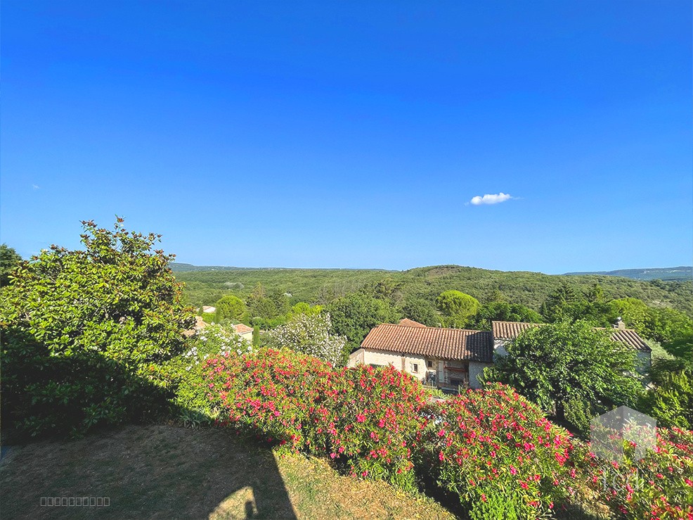 Maison 200 m2 avec piscine et vue   La Garde-Adhémar — photo 8