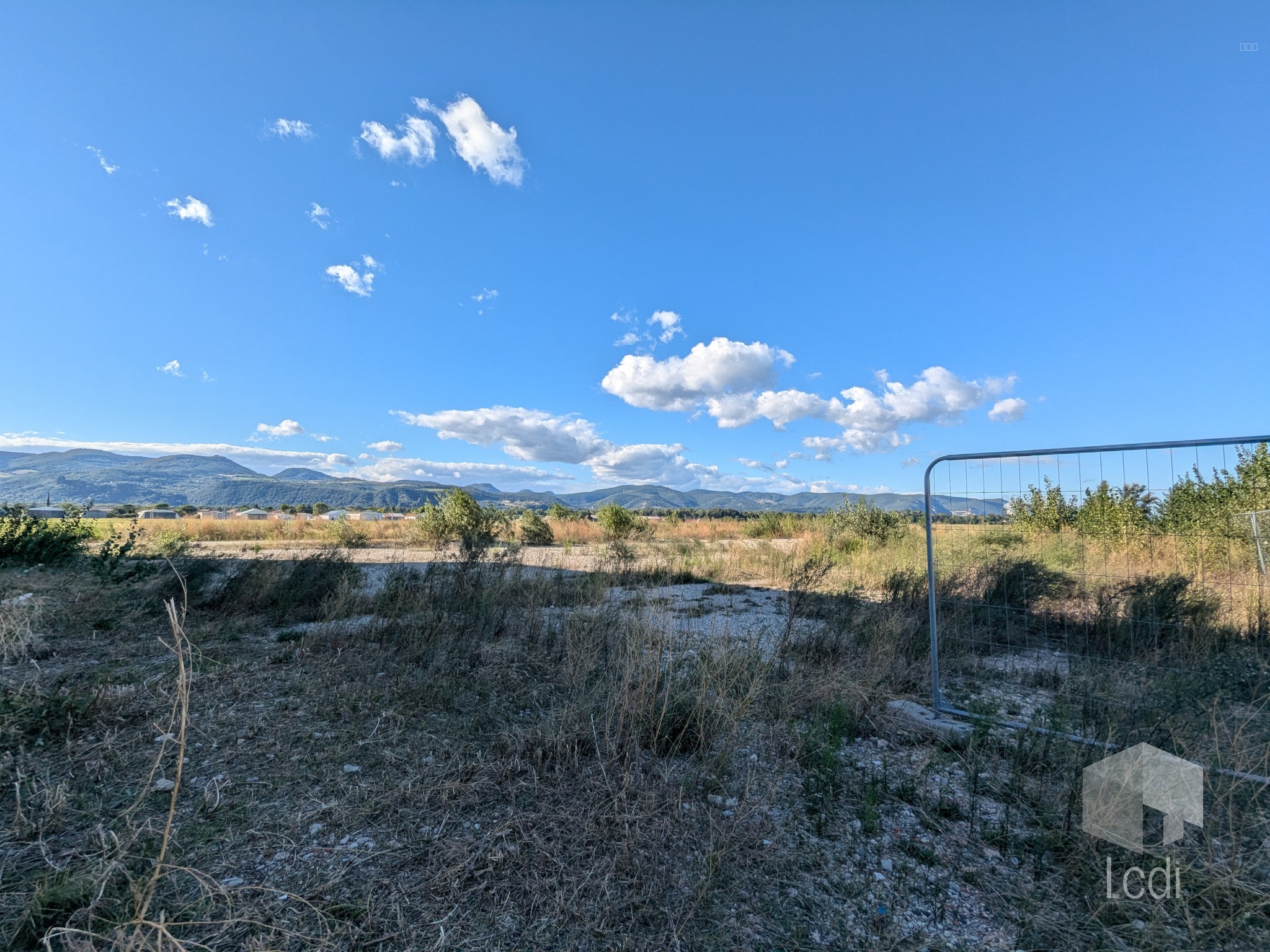 MONTELIMAR, terrain en zone artisanale — photo 1